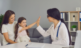 Madres de bata firme: mujeres que ejercen, cuidan y avanzan