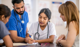 Cómo obtener tu licencia médica en Estados Unidos si eres un médico graduado en el extranjero