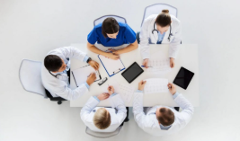 Cómo puede ser el 2025 para médicos graduados en el extranjero